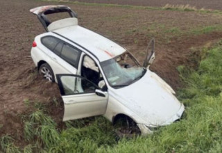 הרכב של אוסקר קורדוס לאחר התאונה (צילום: צילום מסך, x (טוויטר לשעבר))