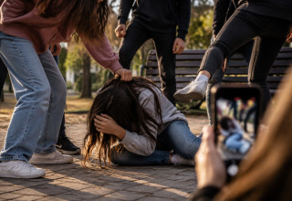 אלימות ובריונות, אילוסטרציה (צילום: AI)