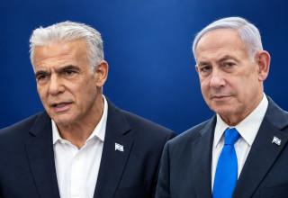 ביבי נתניהו ויאיר לפיד (צילום: יונתן זינדל פלאש 90,חיים גולדברג, פלאש 90,בינה מלאכותית)