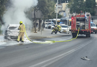 פעולות הכיבוי בירושלים  (צילום: דוברות מד"א)