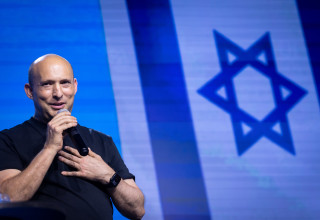 נפתלי בנט בכנס בתל אביב (צילום: מרים אלסטר פלאש 90)