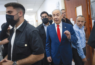נתניהו בבית המשפט - עדות מנדלבליט (צילום: חיים גולדברג, פלאש 90)