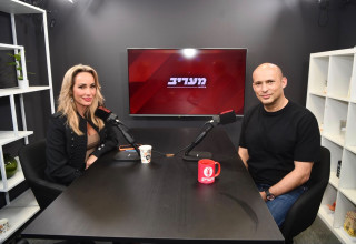 נפתלי בנט ומיקי לוין (צילום: אבשלום ששוני)