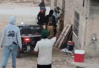 עימותים באיו"ש, אלימות מתנחלים ליד חירבת מעין (צילום: צילום מסך,שימוש לפי סעיף 27א')