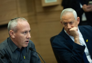 בני גנץ וחילי טרופר (צילום: יונתן זינדל פלאש 90)