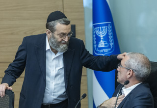 חנוך מילביצקי, משה גפני (צילום: חיים גולדברג, פלאש 90)