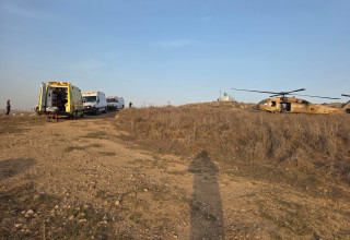 זירת התאונה ביצהר, בת 12 במצב אנוש (צילום: תיעוד מבצעי מד"א)