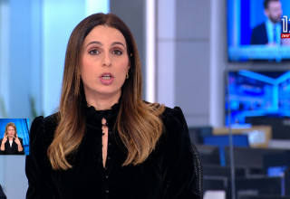 דפנה ליאל באולפן שישי (צילום: צילום מסך חדשות 12,בינה מלאכותית ושיפור צילום)