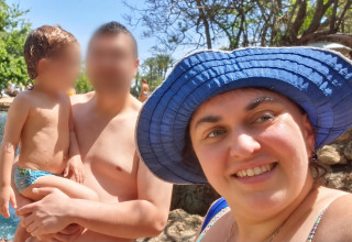 יאנה זיקובה שנרצחה, עם הפרוד החשוד ברצח (צילום: שימוש לפי סעיף 27א')