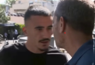 שי גולדן מותקף בשכונת התקווה (צילום: צילום מסך רשת 13,שימוש לפי סעיף 27 א')
