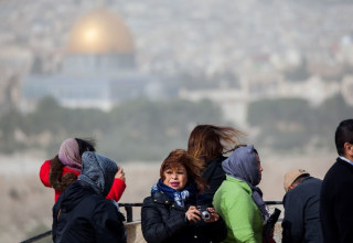 תיירים בירושלים (צילום: פלאש 90)