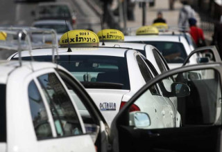 מוניות (צילום: פלאש 90)