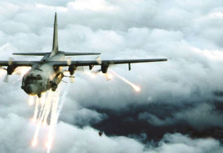 מטוס AC-130 של חיל האוויר האמריקאי (צילום: רויטרס)