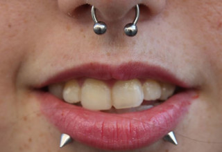 פירסינג (צילום: פלאש 90)