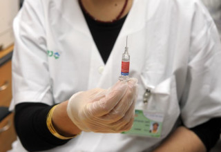 חיסון נגד שפעת (צילום: אבשלום ששוני)