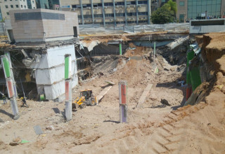 קריסת חניון ברמת החייל (צילום: דוברות המשטרה)