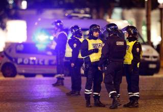 משטרת צרפת (צילום: רויטרס)