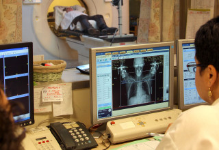 בדיקת CT לסרטן השד  (צילום:  חן לאופולד, פלאש 90)