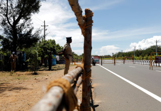 משטרה בהודו (צילום: רויטרס)