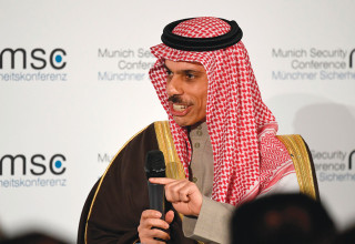 פייסל בן פרחן  (צילום: THOMAS KIENZLE AFP)