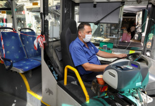 אוטובוס בימי קורונה (צילום: מרק ישראל סלם)