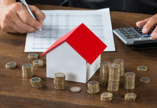 חישוב ארנונה (צילום: Shutterstock)