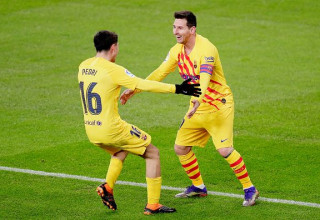 ליאו מסי חוגג עם פדרי (צילום: David S. Bustamante/Soccrates/Getty Images)