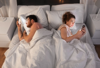 בגידה כפולה, אילוסטרציה (צילום: ingimage ASAP)