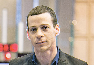 ×'×¨×× ×§×¨× ×¢×××ª ×¡×'×