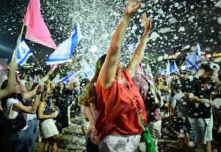 לאחר השבעת הממשלה החדשה, חגיגות בכיכר רבין בתל אביב (צילום:  אבשלום ששוני)