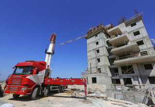 פרויקט בנייה בבית שמש (צילום: יעקב לדרמן, פלאש 90)