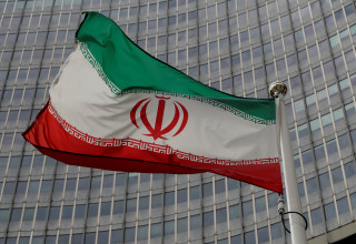דגל איראן (צילום: REUTERS/Leonhard Foeger)