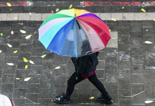 גשם בתל אביב (צילום: אבשלום ששוני)