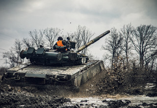 כוחות של צבא אוקראינה בגבול רוסיה-אוקראינה (צילום: Press Service of the Ukrainian Naval Forces/Handout via REUTERS)