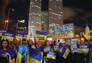 הפגנת תמיכה באוקראינה (צילום:  רויטרס)