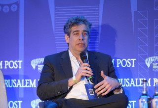 ניר צוק (צילום: מרק ישראל סלם)