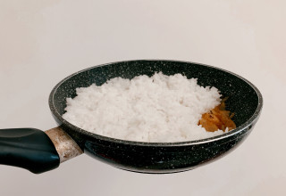 המתכונים של אפרת: אורז עם בצל (צילום: ליאל עזור)
