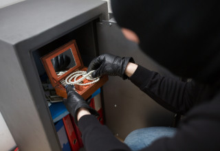 שוד, אילוסטרציה (צילום: אינג'אימג')