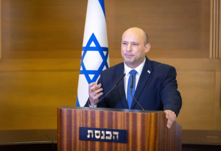 נפתלי בנט מודיע על פרישתו מהחיים הפוליטיים (צילום: אוליבייה פיטוסי, פלאש 90)