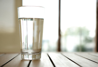 כוס מים (צילום:  אינגאימג')