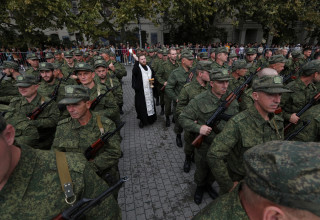 מתגייסים טריים לצבא רוסיה (צילום: רויטרס)