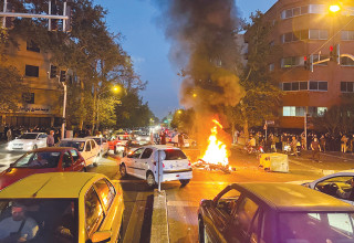 מחאות באיראן (צילום: רויטרס)