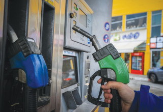 תחנת דלק (צילום: ג'אמל עוואד פלאש 90)