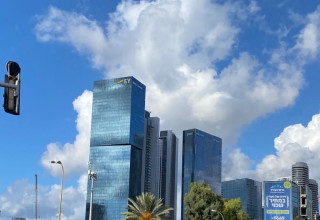 תל אביב אחרי הגשם (צילום: אבשלום ששוני)