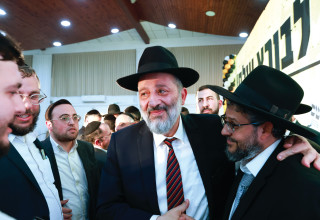 אריה דרעי במטה של ש"ס בליל הבחירות האחרונות (צילום: יוסי זמיר, פלאש 90)