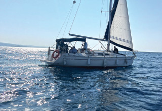 שייט ביאכטה (צילום: מיטל שרעבי, אסף פינצ'וק)