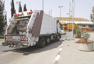 משאית זבל (צילום: גילי יערי, פלאש 90)