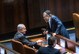 משה גפני, בנימין נתניהו (צילום: אוליביה פיטוסי, פלאש 90)