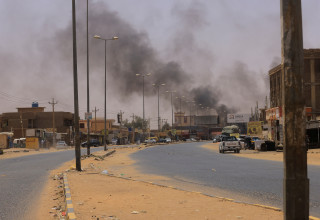 היתקלויות בין הצבא הסודני לבין מיליציית "ההתערבות המהירה" (צילום:  REUTERS/Mohamed Nureldin Abdallah)