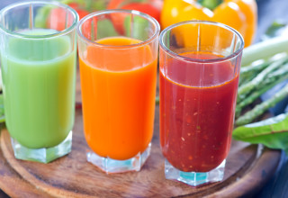 מיצים טבעיים (צילום: ingimages.com)